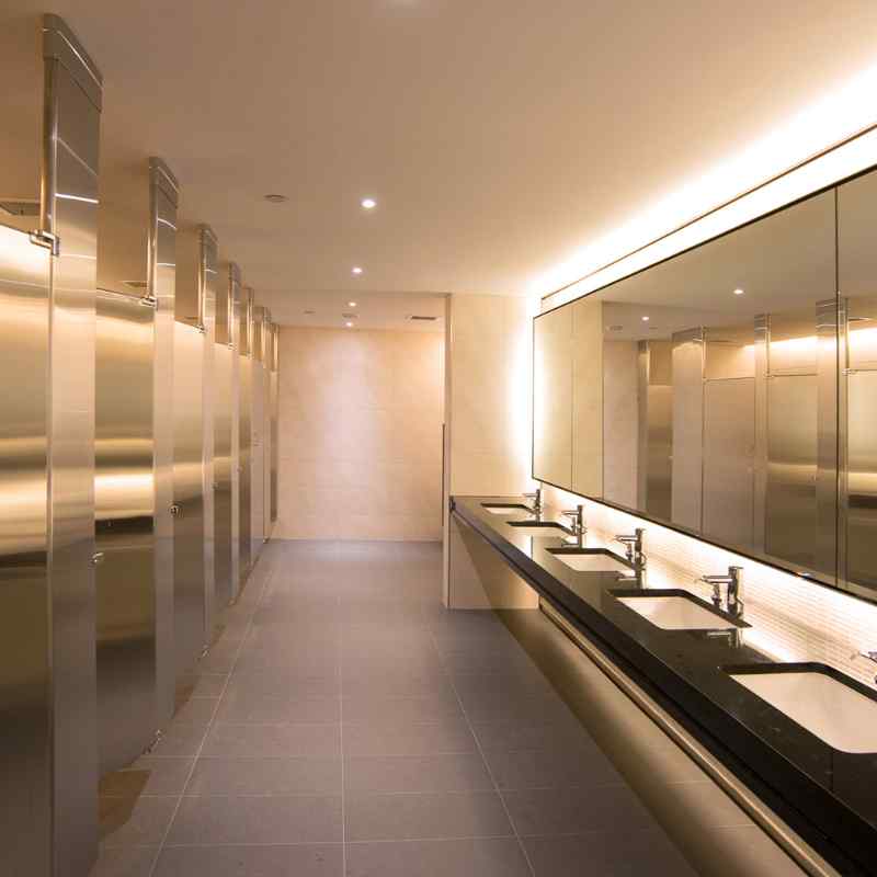 Badezimmerbeleuchtung montieren lassen von Lumen Ohm, Fachfirma für Lichtplanung